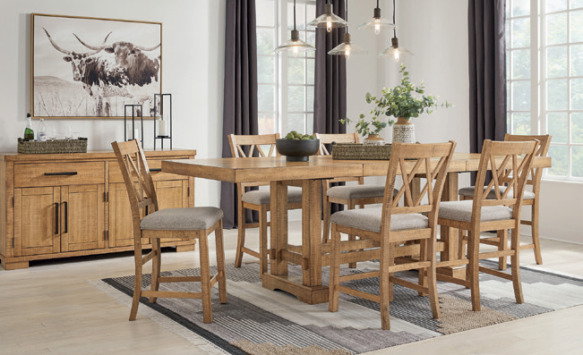 Wooden table setting